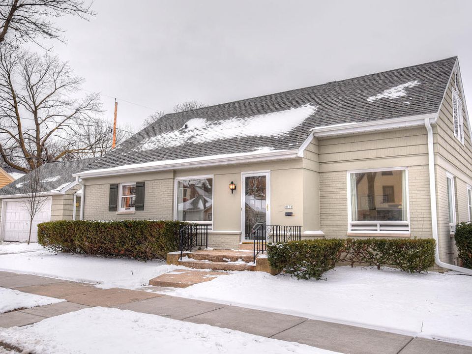 1st image of 8131 W Meinecke Ave