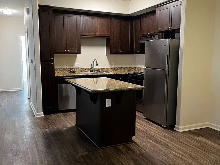 Luxe Ripon Apartments — Photo 48