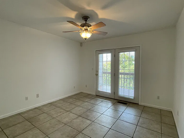 2200A Elder St — Photo 14