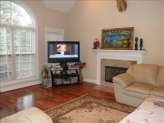 4th image of 106 Remington Way
