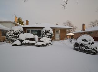 9107 Marmora Ave, Wheeling, IL 60053