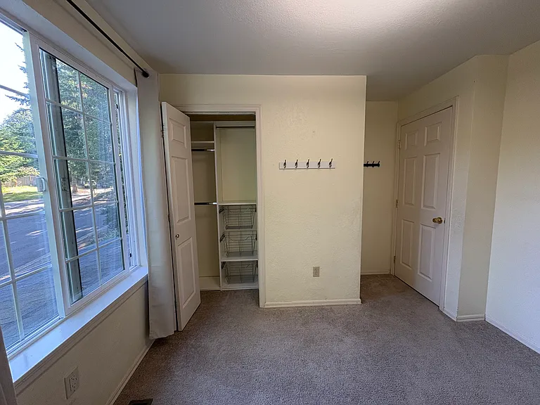 16205 NE 107th Ct — Photo 4