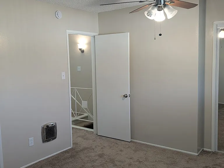 943 Fairview Ave #C — Photo 12