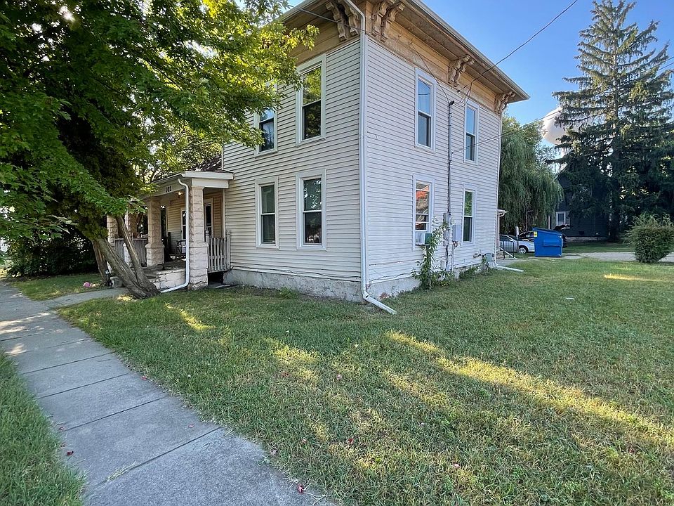 1st image of 102 Paw St #6