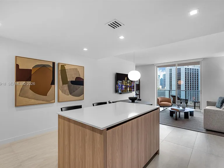 77 SE 5th St #1601 — Photo 8