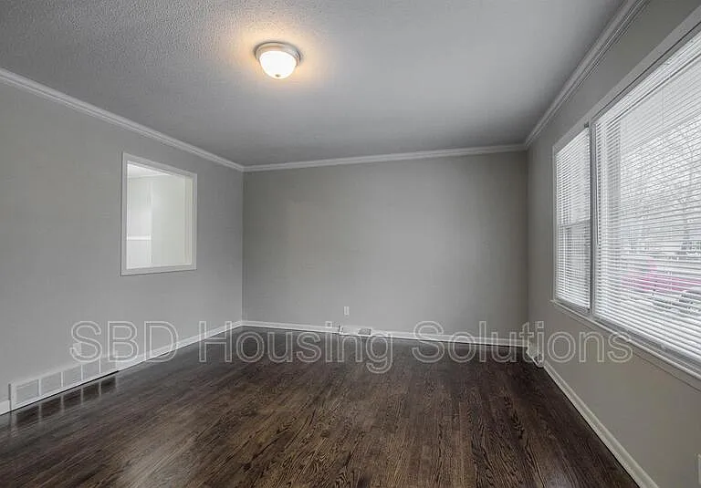 16003 E 35th St S — Photo 6