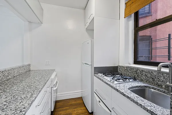 Sold by Level Group | media 4