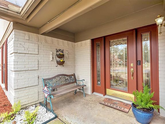 3rd image of 508 Eagle Dr