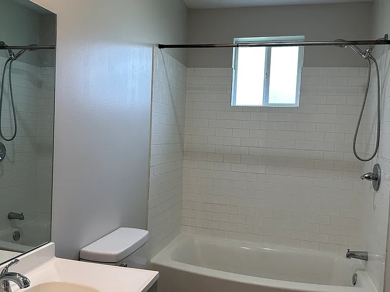 2921 Dearborn St — Photo 13