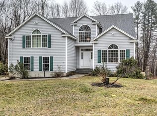 17 Middle Rd, Merrimac, MA 01860