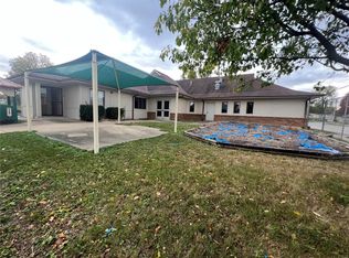 906 Lind St, Quincy, IL 62301