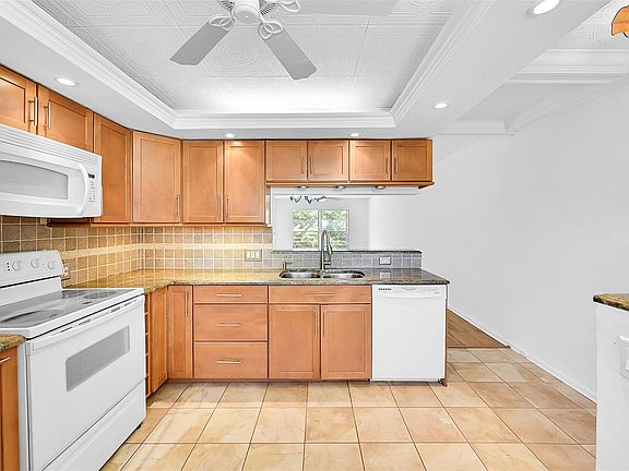 2nd image of 2401 Antigua Circle #B3
