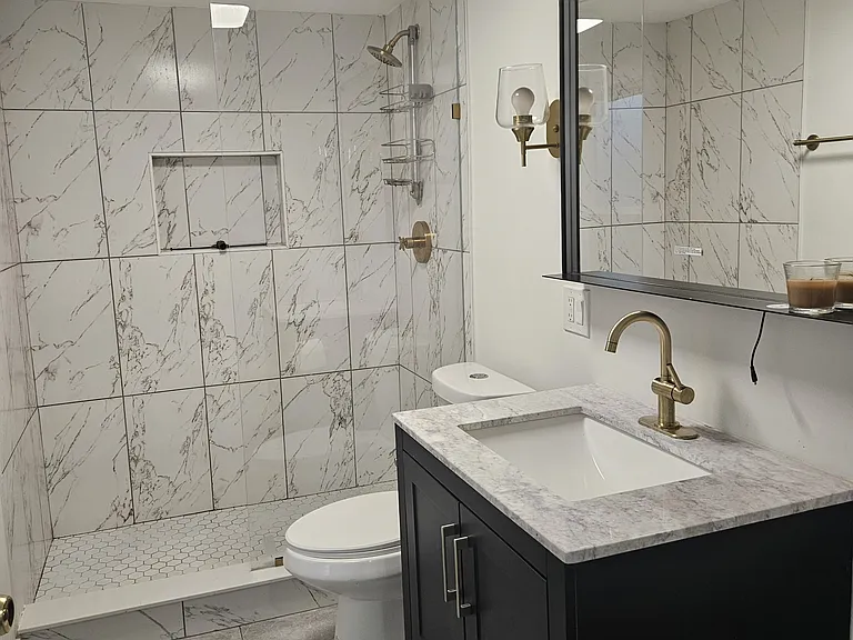 3230 Thornberry Ln — Photo 12