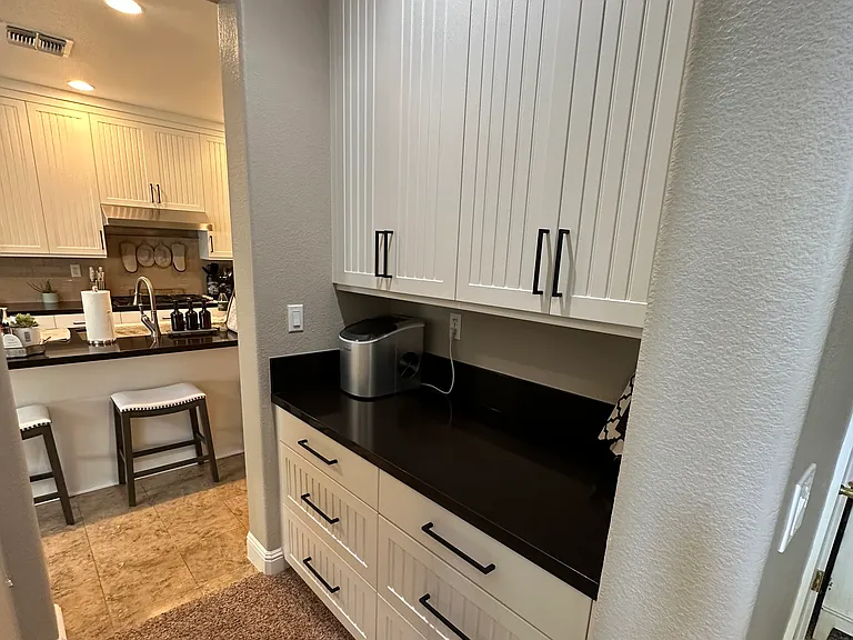 1075 Gamay Dr — Photo 14