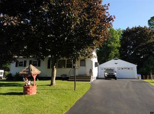 12 Kile Dr, Glenville, NY 12302
