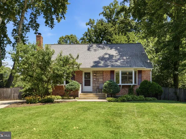 8923 Cromwell Dr, Springfield, VA 22151