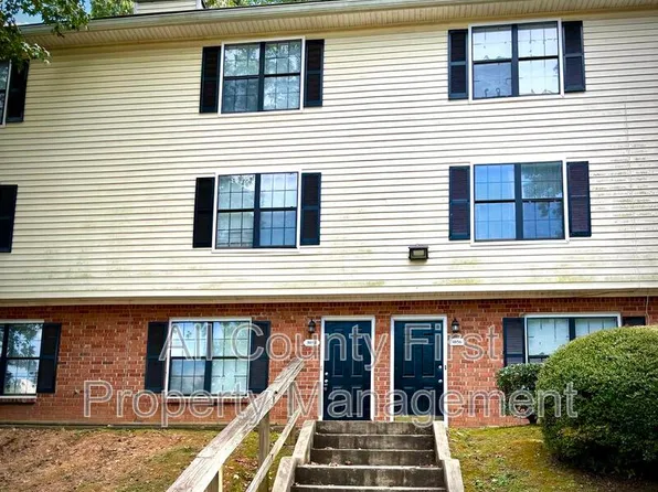 3054 Destin Cir, Snellville, GA 30078