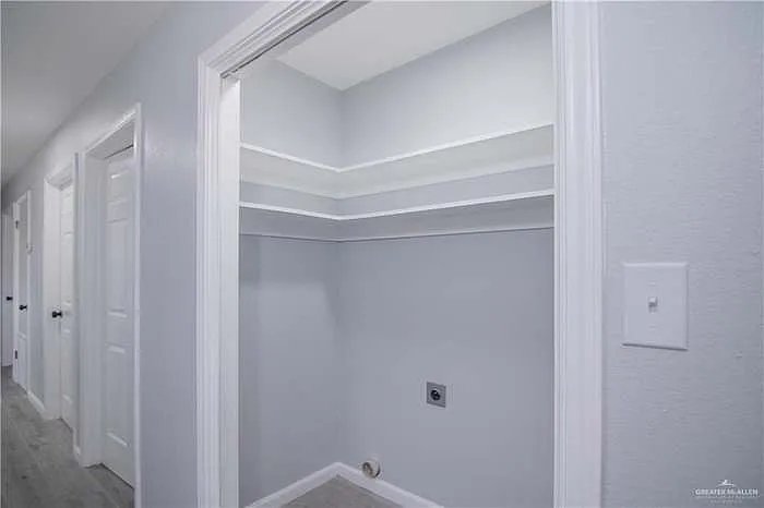 1120 E Sanchez St — Photo 9