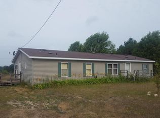 855 N Bossett Rd, Ravenna, MI 49451