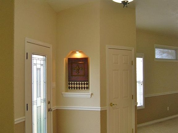 3rd image of 125 Firestone Pl