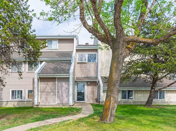 3819 76th St NW #6, Edmonton, AB T6K 2P9