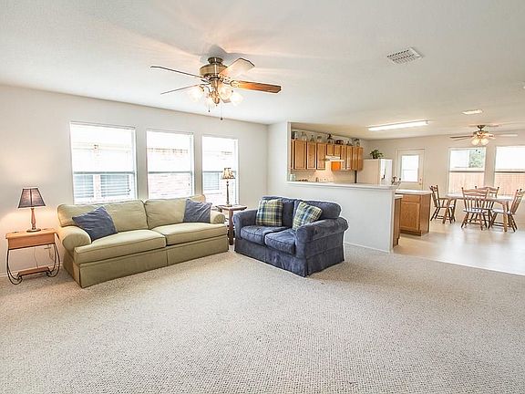 4th image of 2809 Bluffs Ct