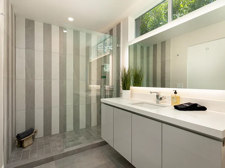 Sink and shower of the casita bath.