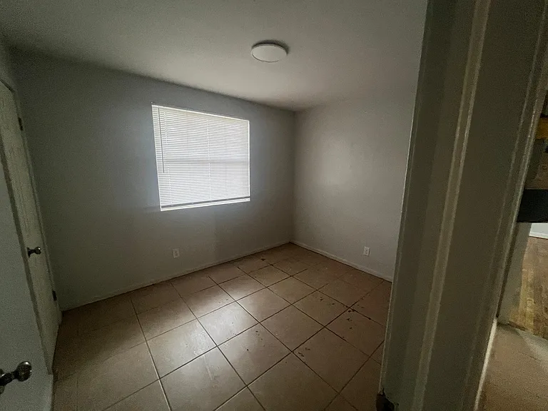 5749 Merrill Rd — Photo 9
