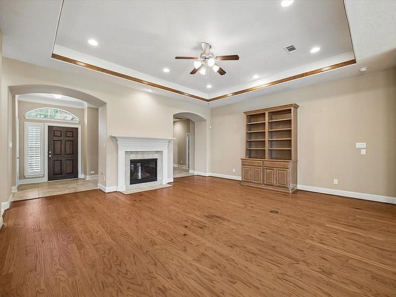 5th image of 14407 Tivoli Dr