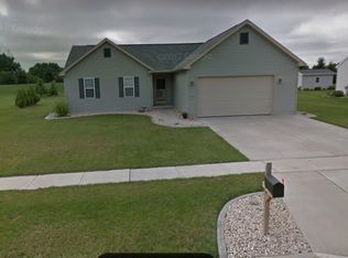 104 Ridgeline Dr, Columbus, WI 53925