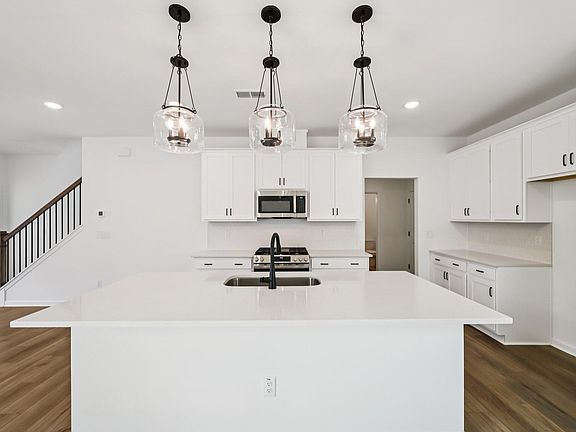 7th image of this home