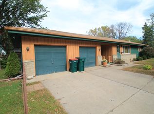 215 44th Ave NE, Columbia Heights, MN 55421