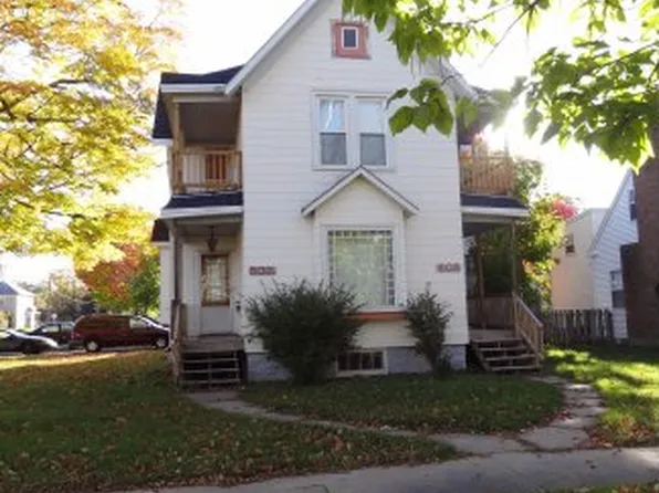 503 Jefferson St, Waupaca, WI 54981