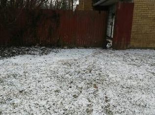 4039 Hampshire Ct, Indianapolis, IN 46235