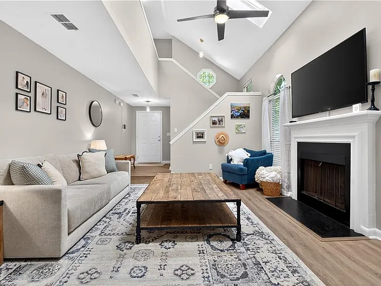 5035 N Bridges Dr — Photo 5