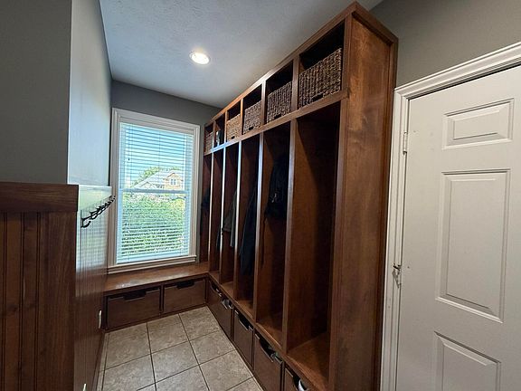 3rd image of 7809 Golf Meadows Dr SE
