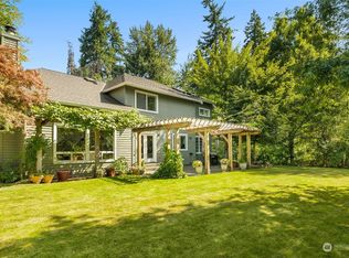 16727 SE 48th Pl, Bellevue, WA 98006