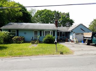 56 Oakhill Dr, Methuen, MA 01844