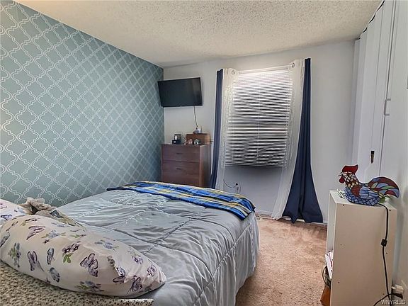 3rd image of 3956 Tudor Pl