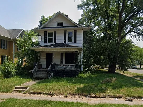 492 S Wildwood Ave, Kankakee, IL 60901