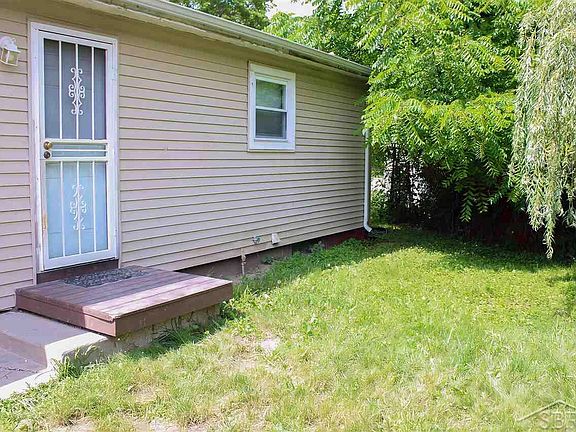 2nd image of 41 Woodward Dr