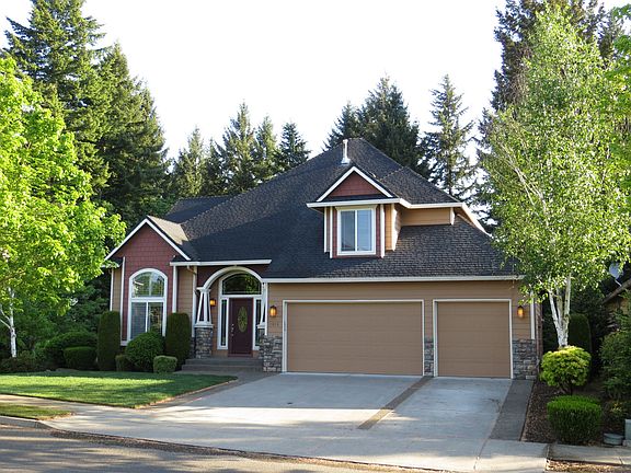 2nd image of 17604 NE 31st St