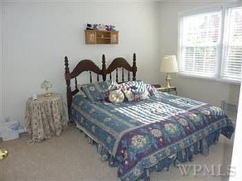 5th image of 1 Carlyle Pl