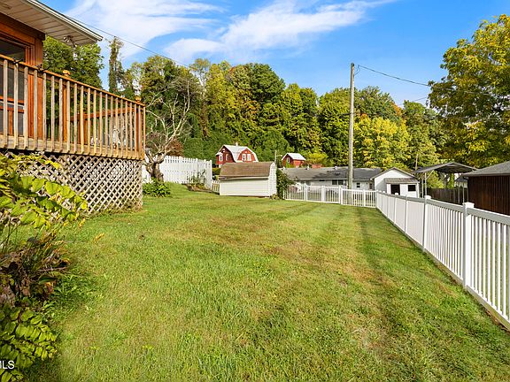 5th image of 565 Bowlin St