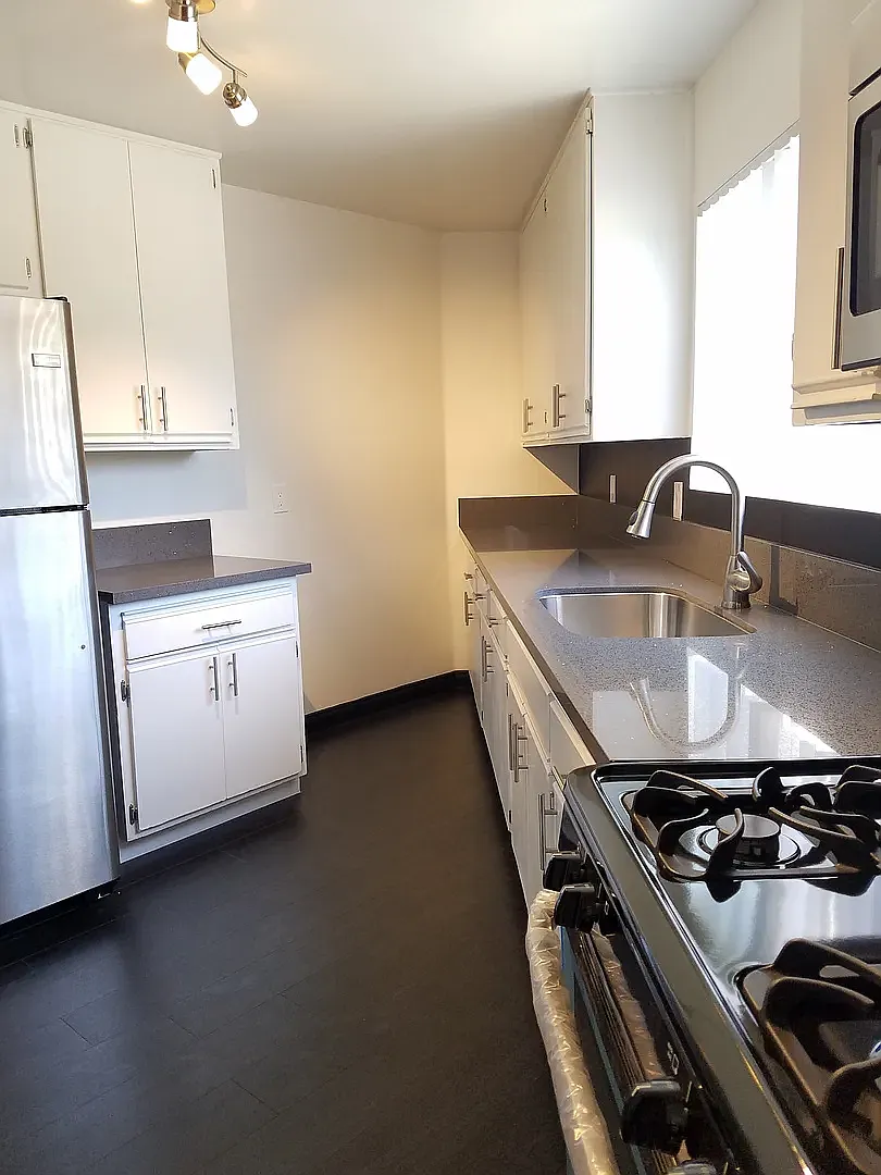 Eagle Court LLC — Photo 1