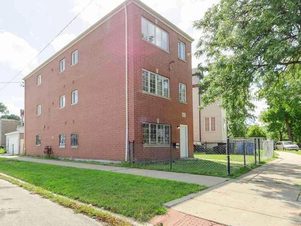 1st image of 401 W Winneconna Pkwy #1
