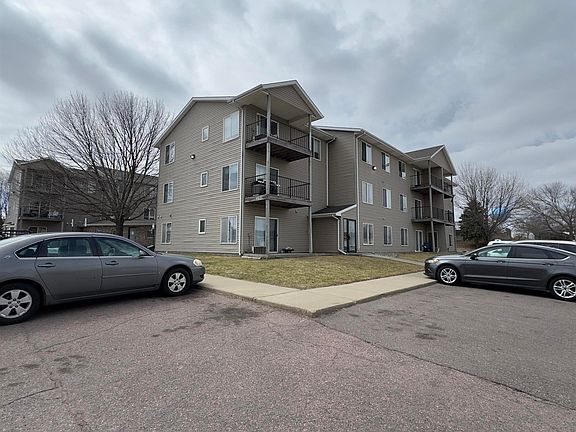 2nd image of 4601 E 26th St