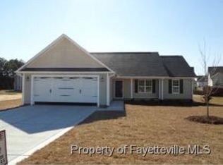 2436 Crosshill St, Eastover, NC 28312