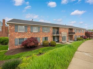 1230 Chatham Park Dr APT D, Pittsburgh, PA 15216