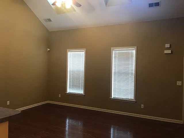 9085 Chimneyrock Blvd — Photo 2